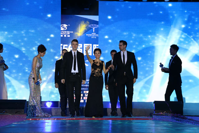 王俊華 總裁 王子盛典入場